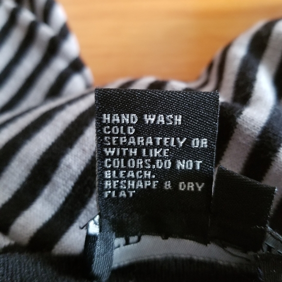 Tracy M. Cardigan. Size Large - Picture 10 of 11